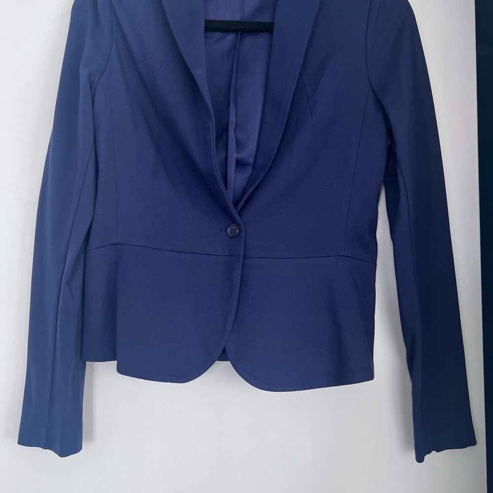 Navy Blue Tailored Blazer with Notched Lapels